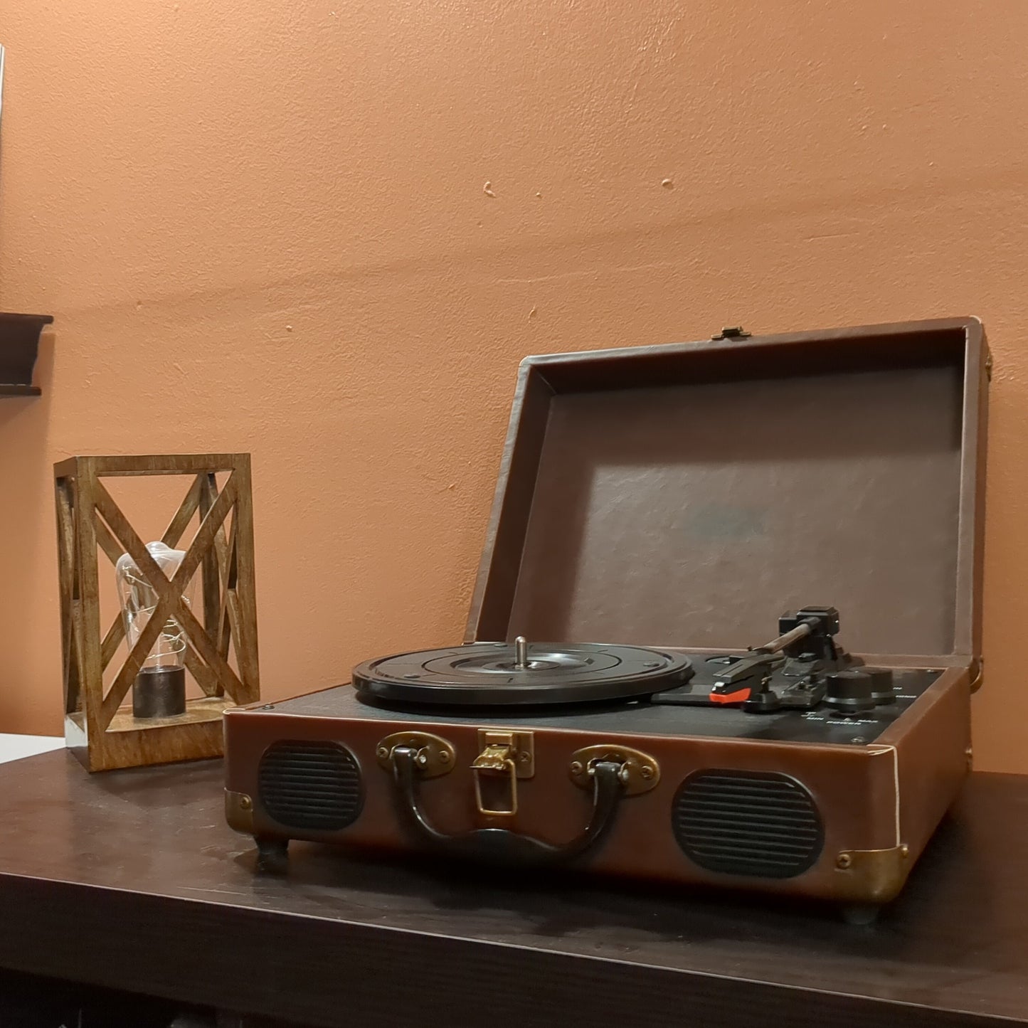 Portable Suitcase Turntable